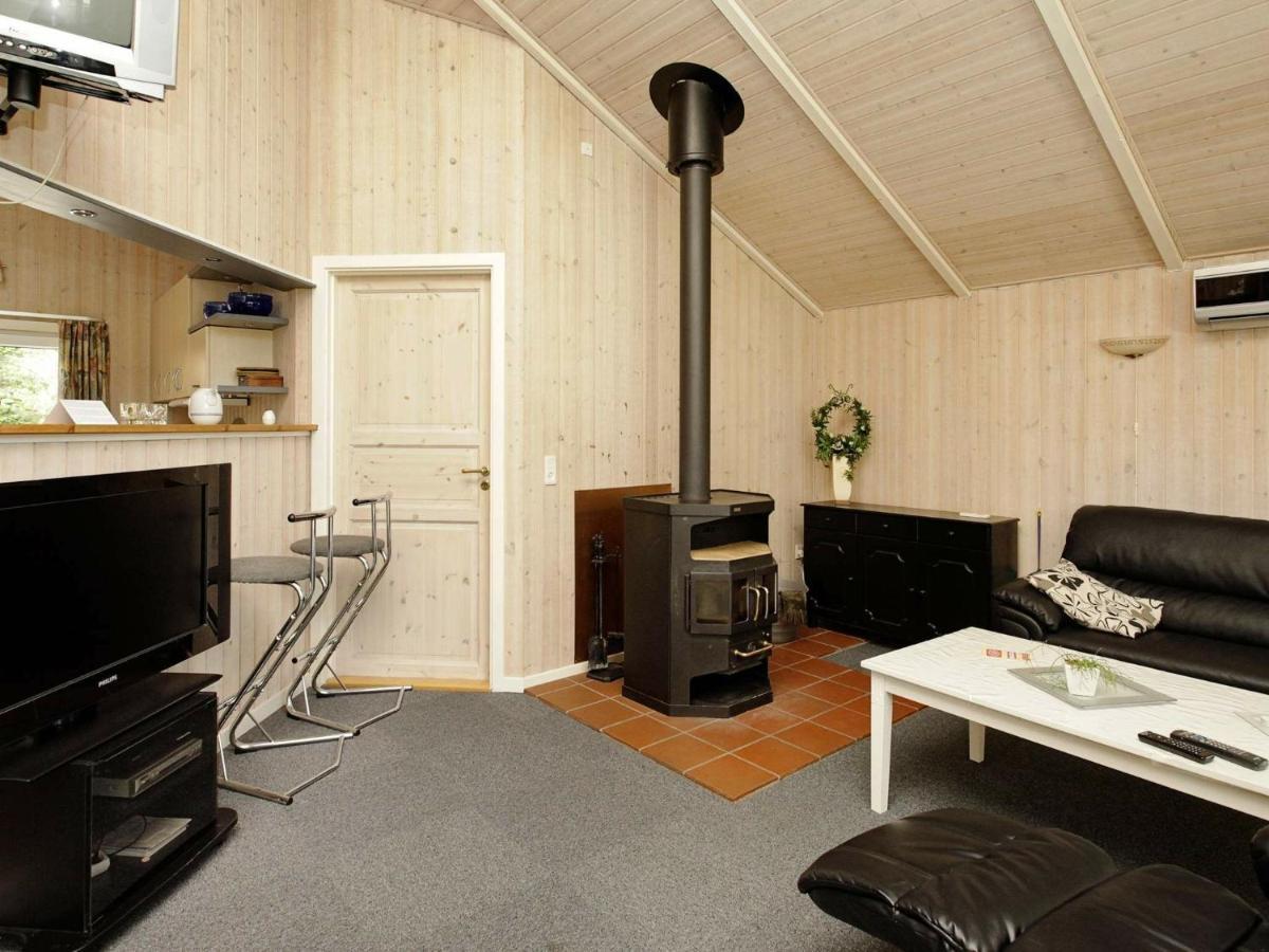 6 Person Holiday Home In Ansager Exteriör bild