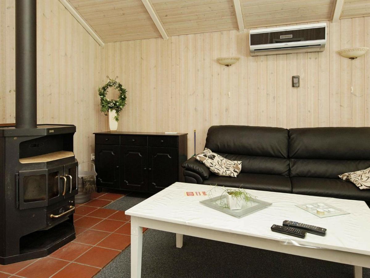 6 Person Holiday Home In Ansager Exteriör bild