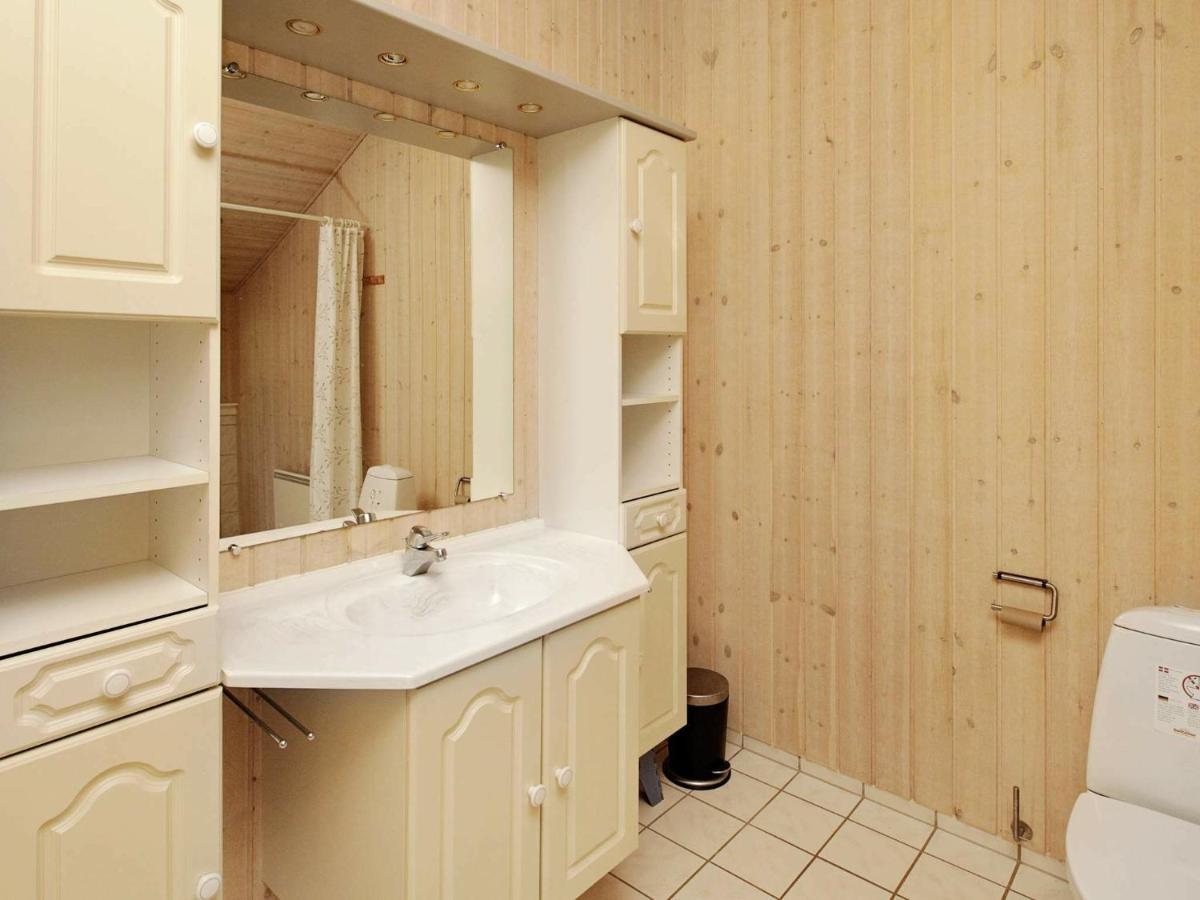 6 Person Holiday Home In Ansager Exteriör bild